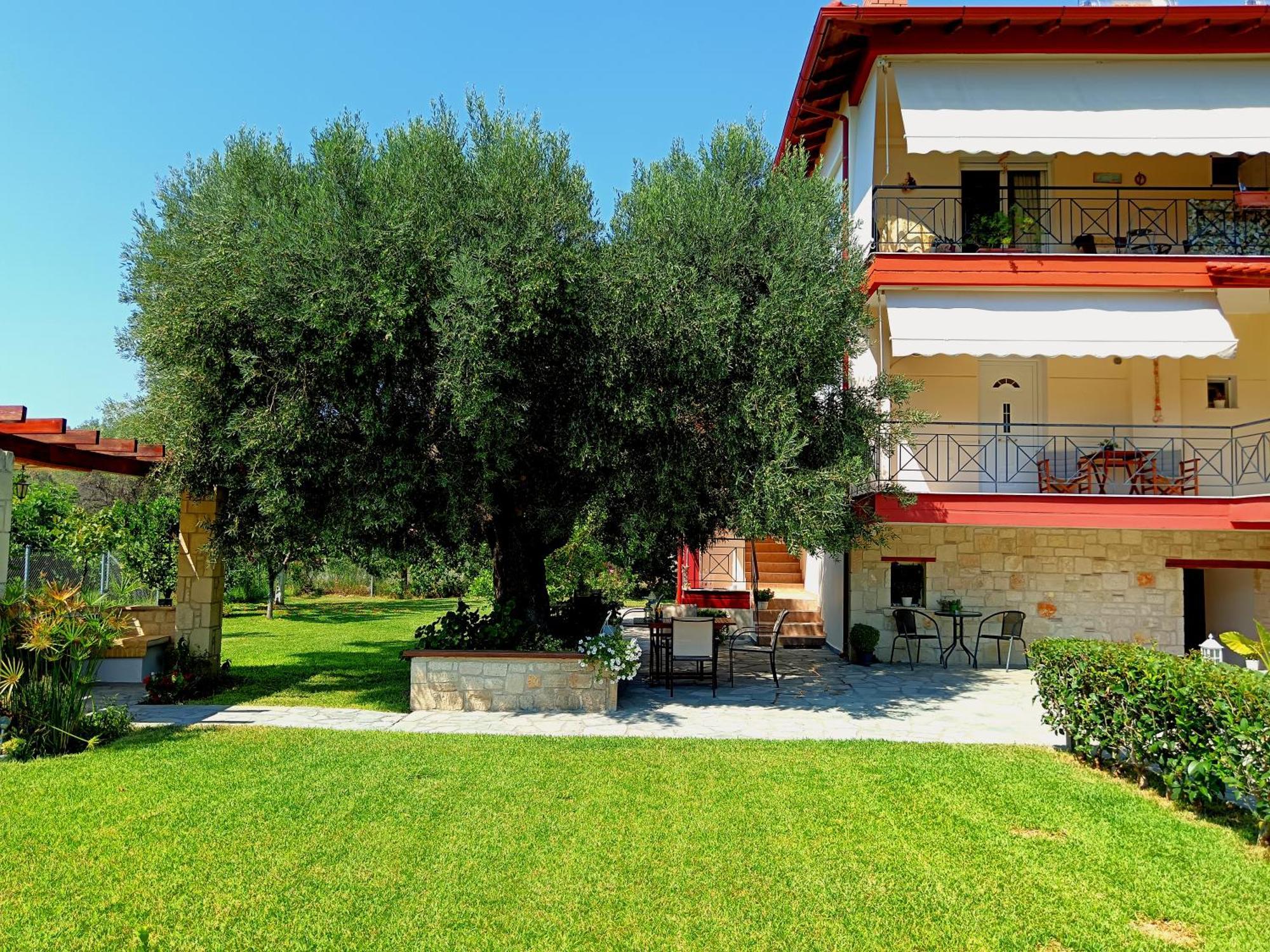 Giorgos Apartments. Скала-Фуркас Екстер'єр фото